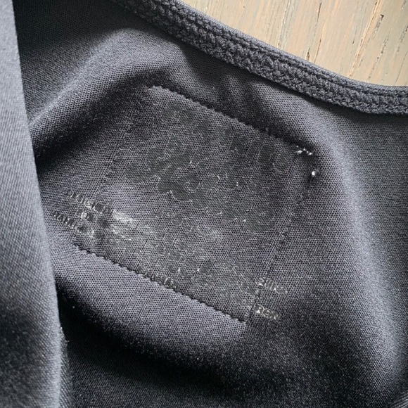 Frankie’s bikinis speedy long sleeves crop top size medium - Picture 4 of 9